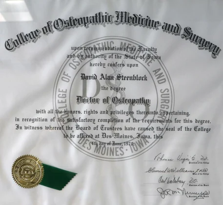 Título de Doctor of Osteopathy (D.O.)